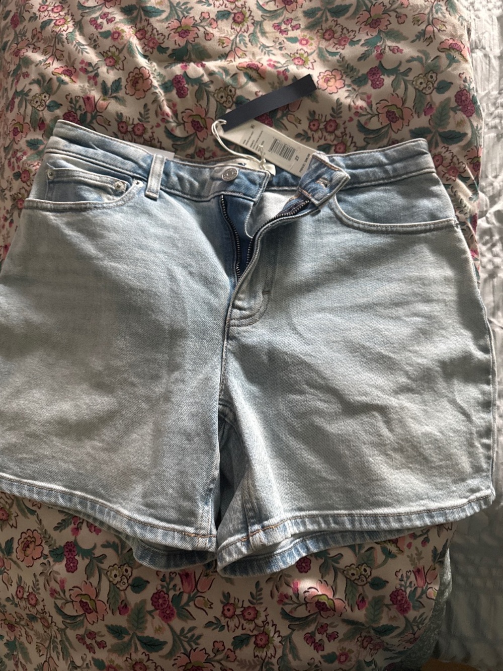 Vineyard Vines shorts